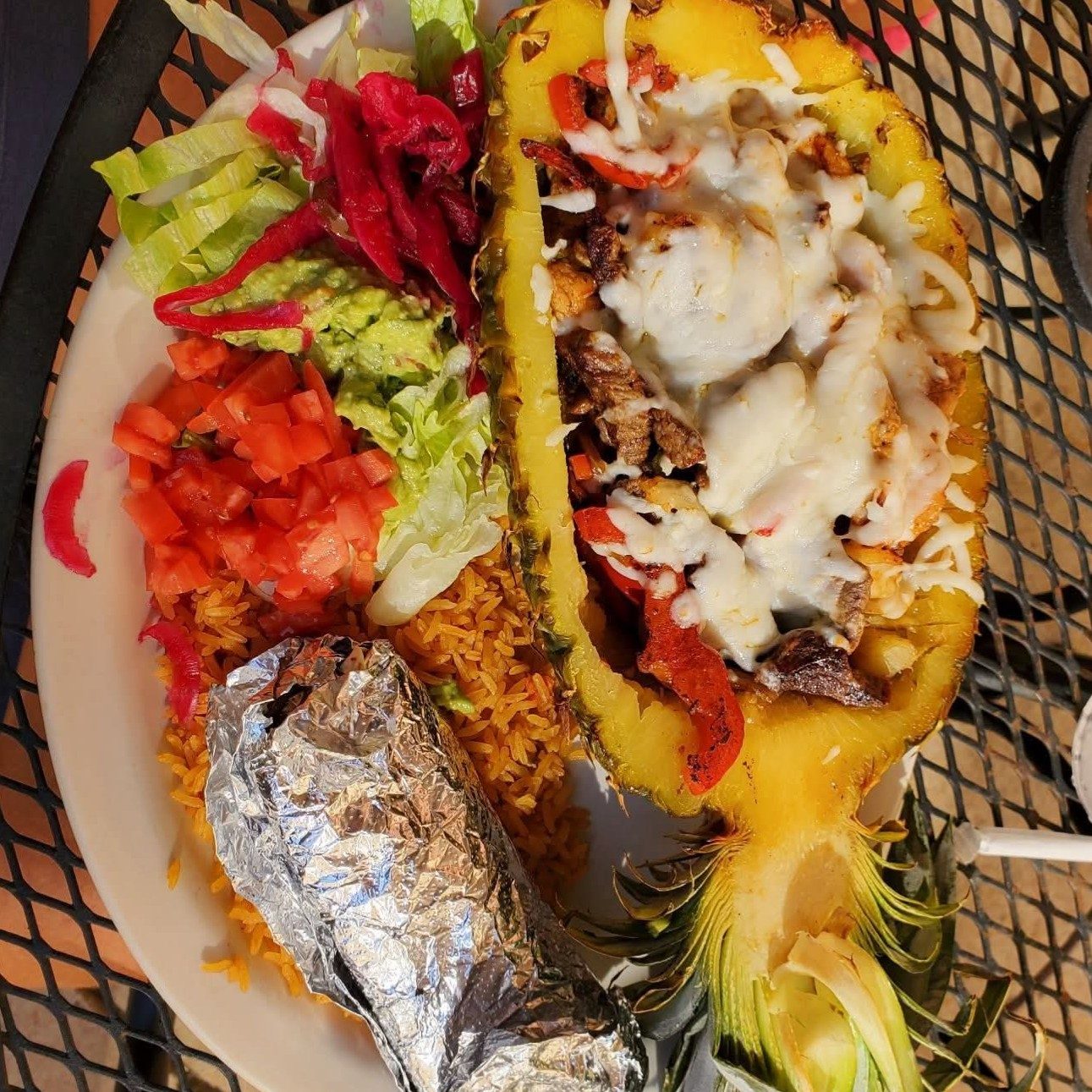 Piña Relleno.